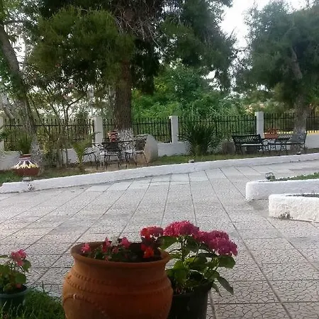 Olga Beachfront Toroni
